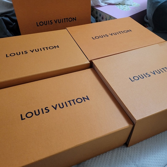 Louis Vuitton Boxes 5 pcs - Picture 5 of 10